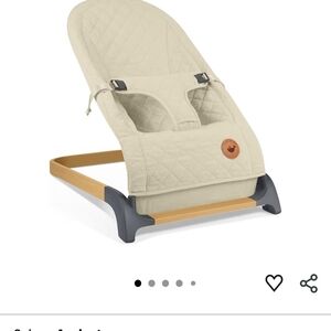 Quilted Beige Baby Bouncer Seat, New In Box